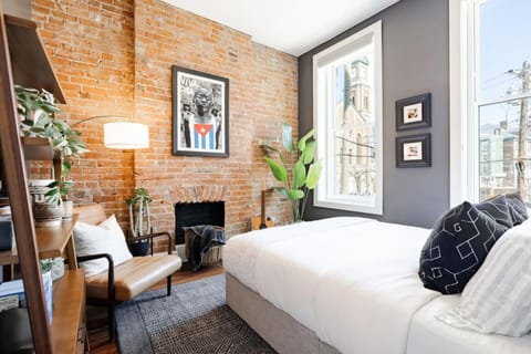 Luxury 4BR - Washington Park - Walk Everywhere House in Over The Rhine