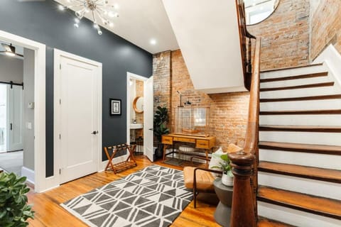 Luxury 4BR - Washington Park - Walk Everywhere House in Over The Rhine