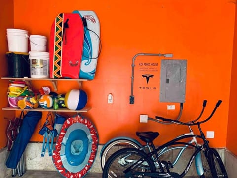 The Sand Jamm beach house with ARCADE and HOT TUB House in Lincoln City