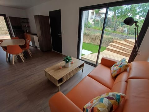 L 'ancienne vigne by hd - Gîte & Spa House in Auvergne-Rhône-Alpes