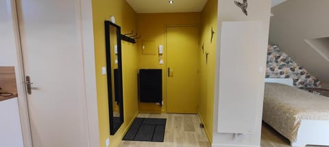 Votre Refuge Urbain Logement Complet pour Étudiants et Pros Apartment in Fougères