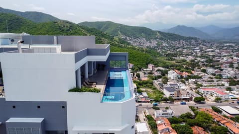 Property building, Swimming pool