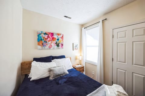 Charming Getaway on Ash St- Minutes from Cinci House in Covington