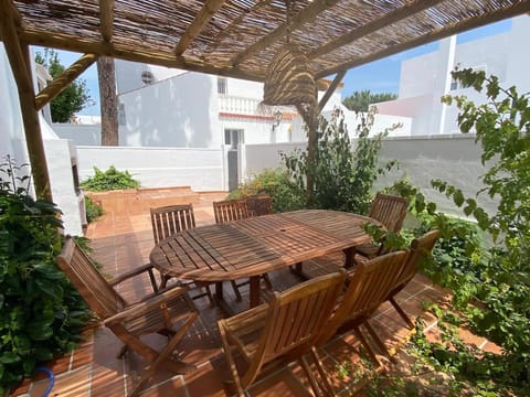 Patio, Spring, Day, Garden, View (from property/room), Balcony/Terrace, Dining area, Garden view