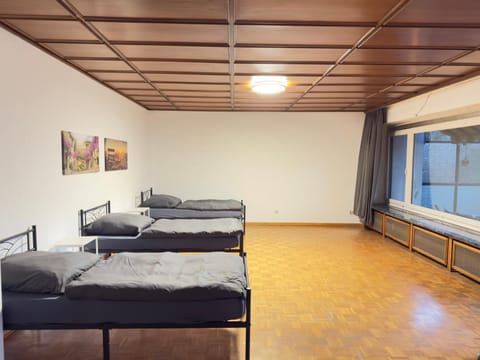 Bed, Living room, Photo of the whole room, Seating area, Bedroom