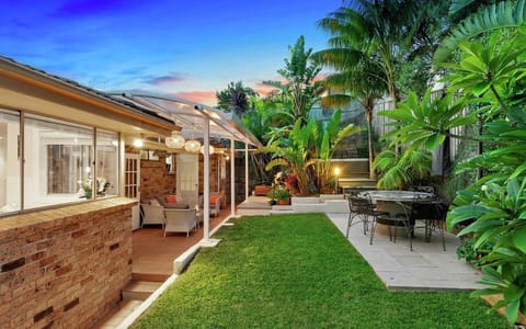 Garden, Dining area, Garden view