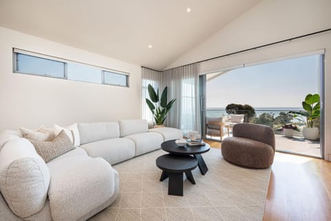 Patio, Day, Natural landscape, View (from property/room), Balcony/Terrace, Living room, Seating area, Sea view
