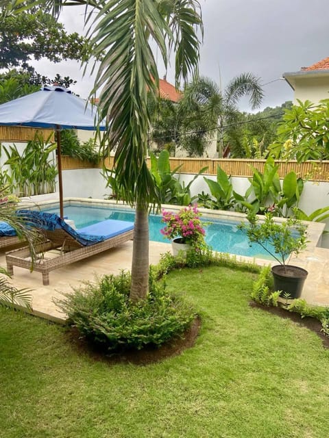 Patio, Spring, Day, Natural landscape, Garden, Garden view, Pool view, sunbed