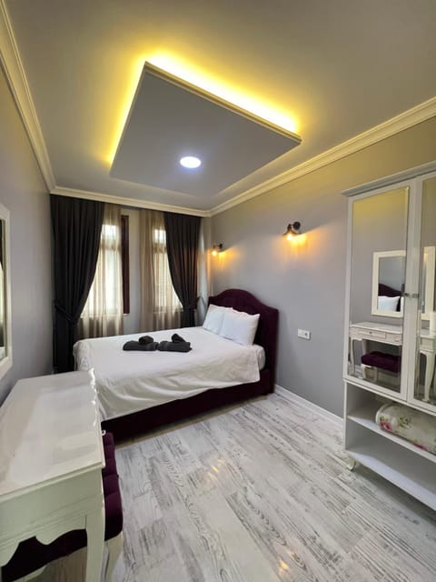 Bed, Photo of the whole room, Bedroom, bunk bed, towels, wardrobe