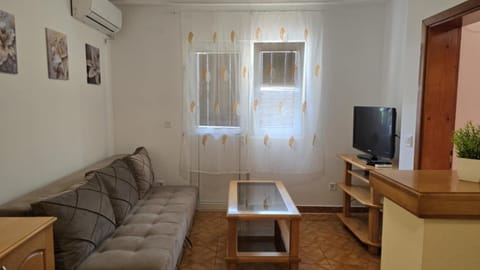 Vito Apartments Sutomore Apartment in Montenegro