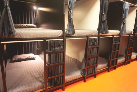 bunk bed