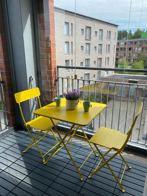Day, View (from property/room), Balcony/Terrace, Seating area, Dining area