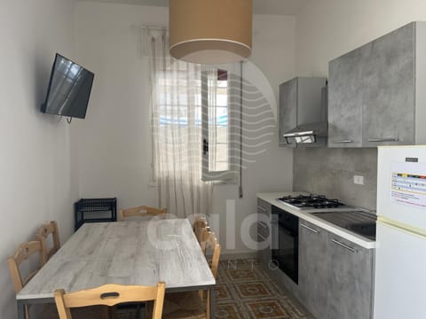 TV and multimedia, Kitchen or kitchenette, Living room, kitchen