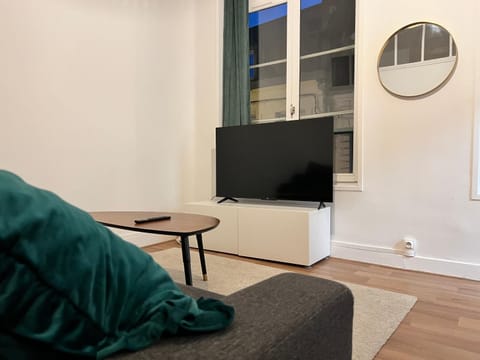 Vert Gallant - Ultra Central - Parking public - Lumineux Apartment in Arras