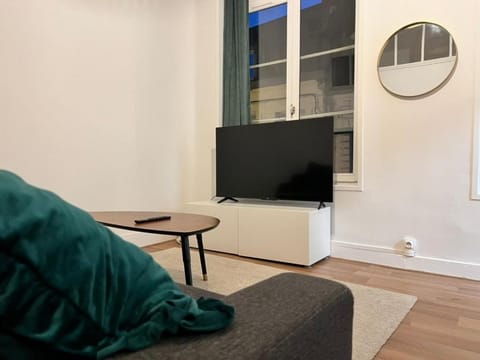 Vert Gallant - Ultra Central - Parking public - Lumineux Apartment in Arras