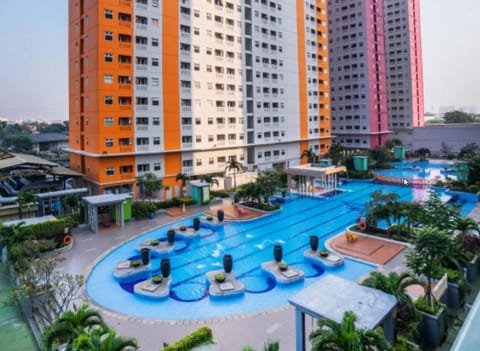 Property building, Swimming pool
