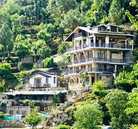 Property building, Natural landscape