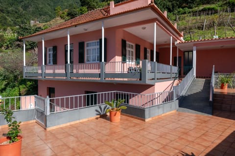 Patio, View (from property/room), Balcony/Terrace