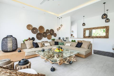 Amazing 4 bd villa in the heart of Seminyak Villa in Kuta