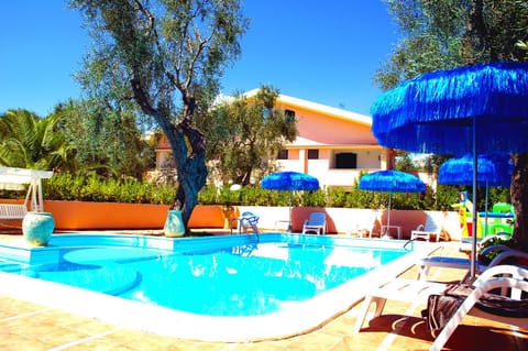 Property building, Swimming pool
