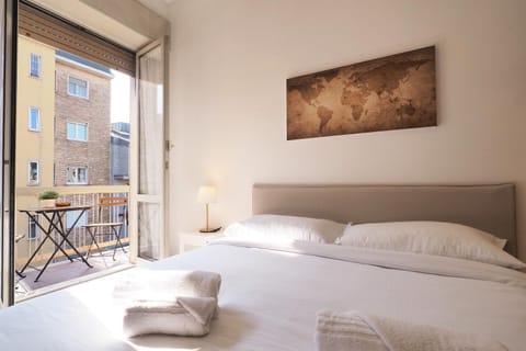 Bed, Balcony/Terrace, Bedroom, towels