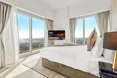 Bed, TV and multimedia, Bedroom