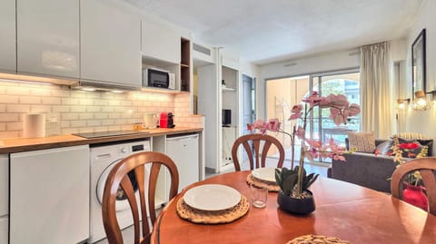 LX122 Terrasse, piscine & plage à pied - Cannes Apartment in Cannes