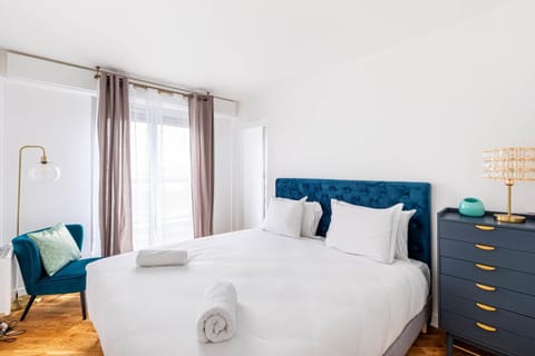 GuestReady - Charming Family Duplex with a terrace Apartment in Paris