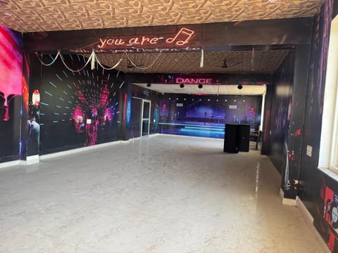 Hotel Rainbow Water park and Garden Restaurant Hotel in Jaipur