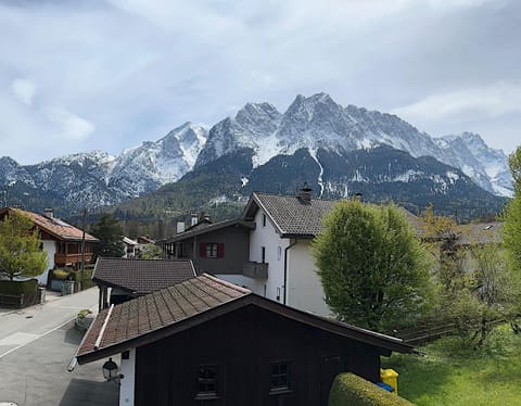 Ferienwohnung Alpenpanorama Apartment in Grainau