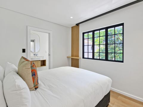 The Palm Paradise Bed and Breakfast in Cape Town