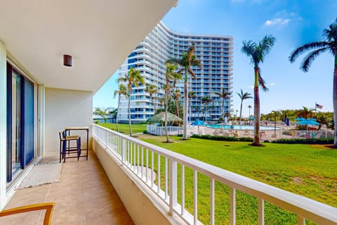 South Seas Ocean Please Apartment in Marco Island
