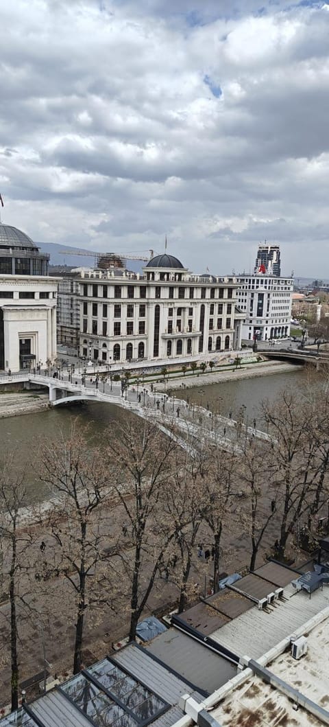 CALLA 3 Apartment-Main Square,in the City Shooping Center - PARKING SLOT WITH SECURITI AND VIDEO CAMERA Apartment in Skopje