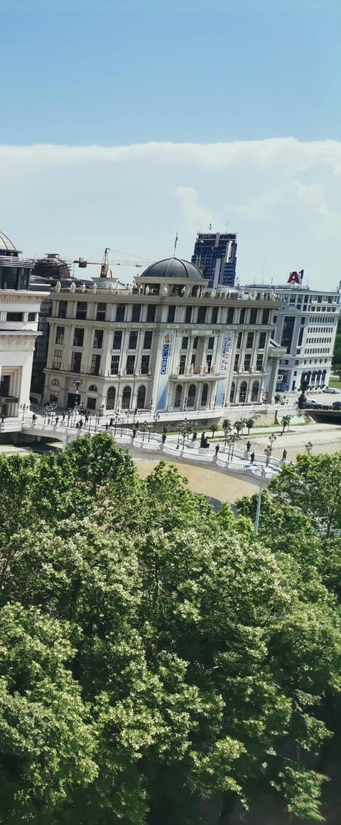 CALLA 3 Apartment-Main Square,in the City Shooping Center - PARKING SLOT WITH SECURITI AND VIDEO CAMERA Apartment in Skopje