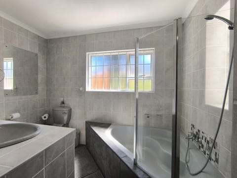 Robberg Blue Apartment in Plettenberg Bay