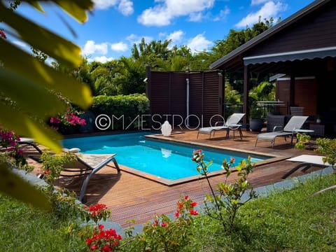Patio, Day, Natural landscape, Garden, Garden view, Pool view, Swimming pool, sunbed