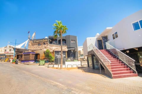 Property building, Neighbourhood, Street view