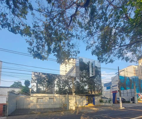 Property building, Location