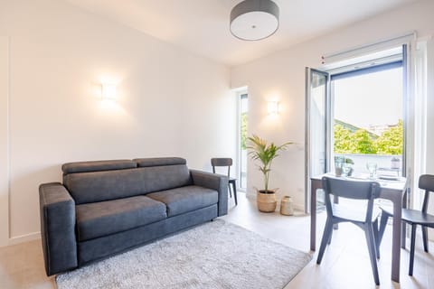 Communal lounge/ TV room, Dining area