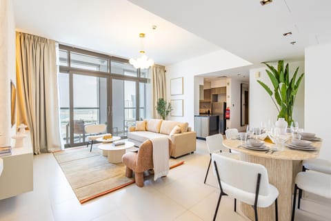 Family Heaven - 3 min walk to Reem Central Park and Beach - Designers Choice - 10 people - New Building - High Floor - Big Balcony - Reem Island Apartment in Abu Dhabi