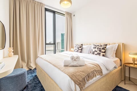 Family Heaven - 3 min walk to Reem Central Park and Beach - Designers Choice - 10 people - New Building - High Floor - Big Balcony - Reem Island Apartment in Abu Dhabi