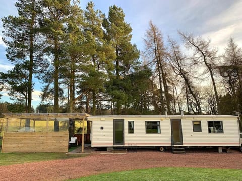 North Lodge Holiday Home, Hot Tub & Sauna House in England