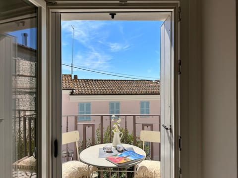 View (from property/room), Balcony/Terrace