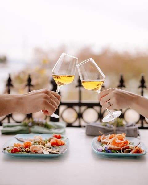 Restaurant/places to eat, Food