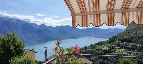 Nearby landmark, Day, Natural landscape, View (from property/room)