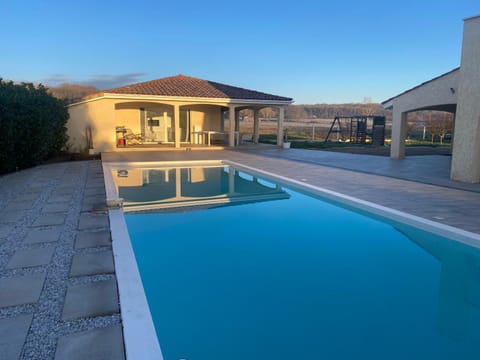 Garden, Swimming pool, Swimming pool