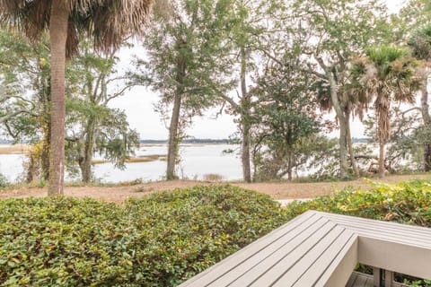 Quiet Villa on Dataw Island with Creek Views House in Saint Helena Island