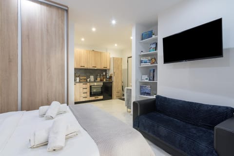 Modern Studio in Piraeus Apartment in Pireas