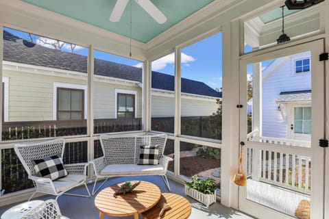 Charming Cottage in Picturesque Habersham, SC House in Beaufort