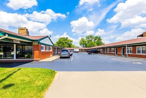 Hillside Manor Motel Hotel in Hillside